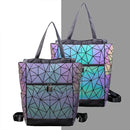 Mochila Holográfica Luminosa 15 Polegadas - Geométrica Premium Feminina - Loja Holoo